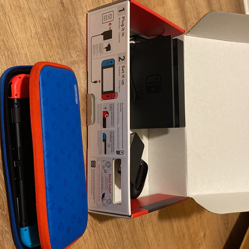 Brand new Nintendo switch 2017 - Picture 6 of 9